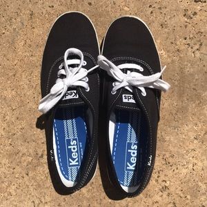 Keds Women’s Black Canvas Sneakers
